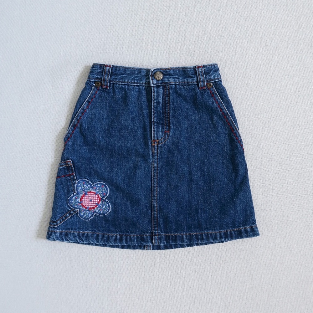 Vintage Y2K OshKosh B'Gosh Embroiderd Floral Apple Cotton Denim Skirt 4T